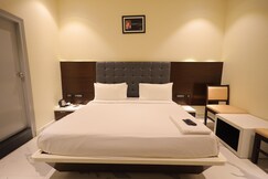 YAR INN CENTRAL