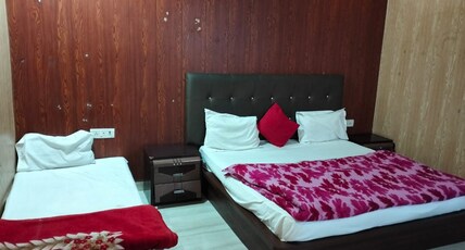 Queen Palace Room Type - Family Suite AC Room