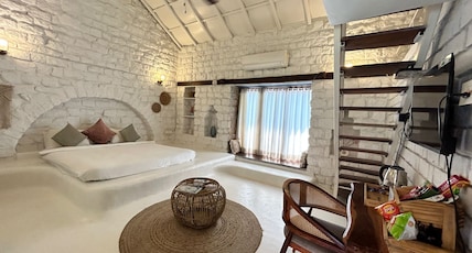 Swaram The Lake View Resort Room Type - AC Suite Cottage with King Bed Swaram The Lake View Resort Room Type - AC Suite Cottage with King Bed