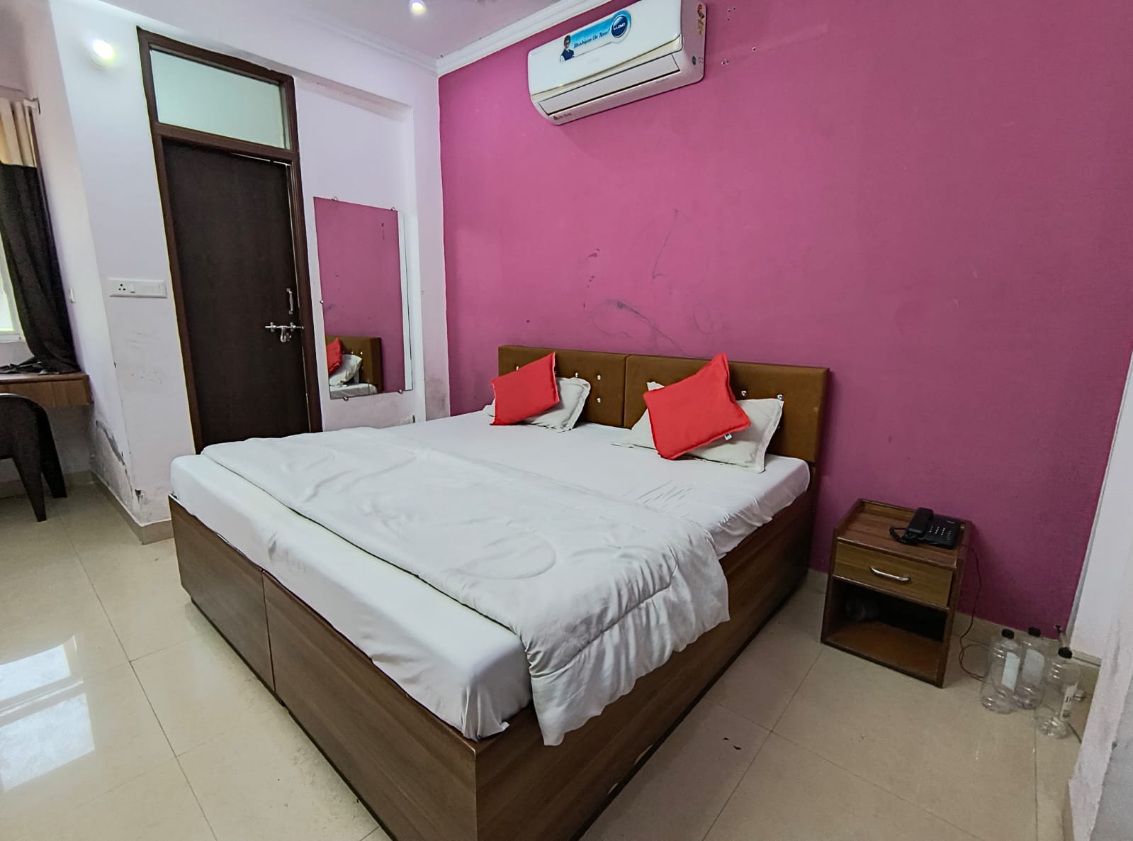 Bullet inn jaipur - Tap to explore photos
