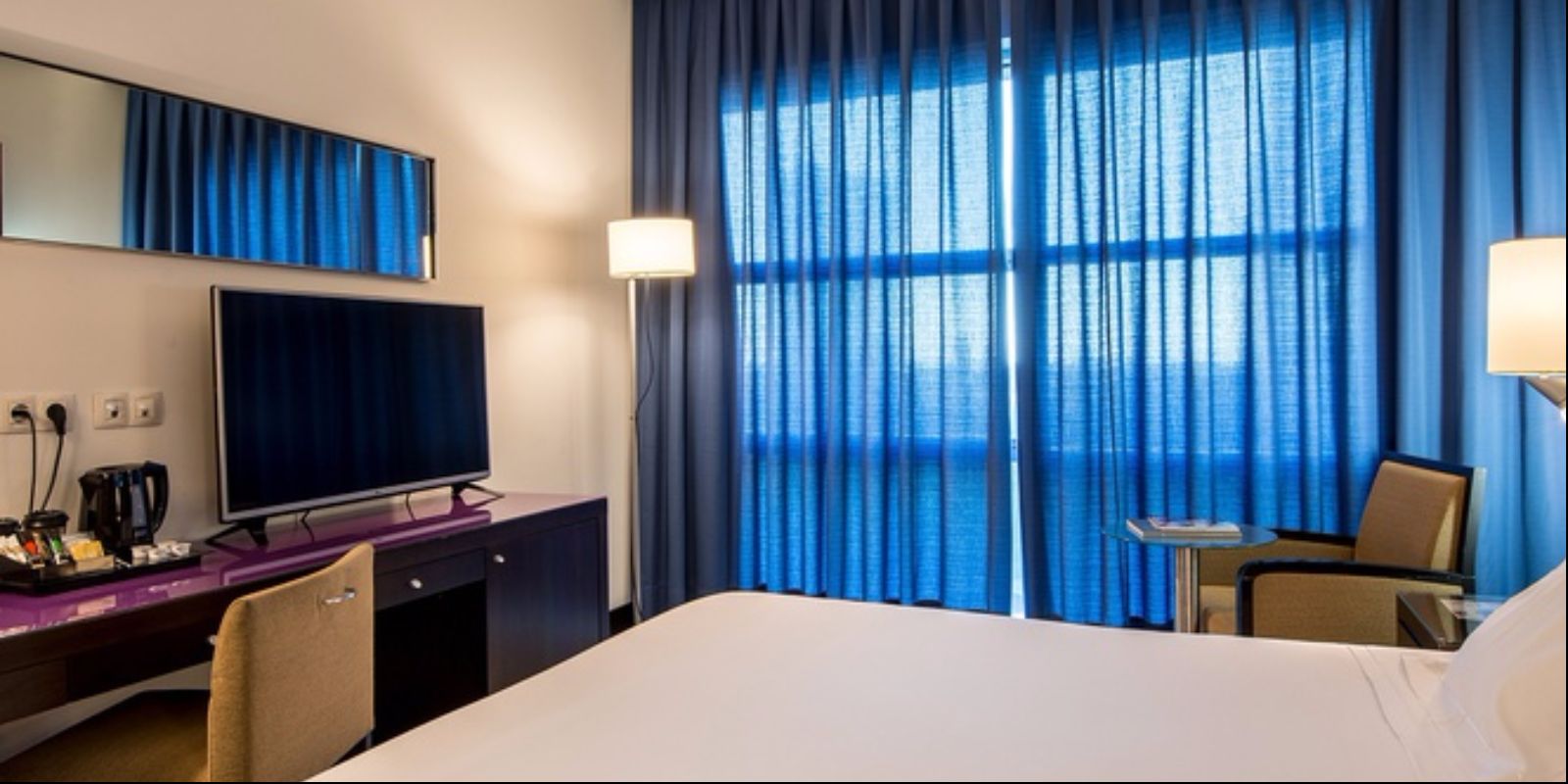 Hotel Vincci Maritimo - Tap to explore photos