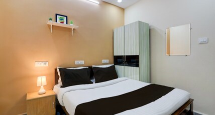 Super Collection O Sri Balaji Luxury rooms Room Type - Classic