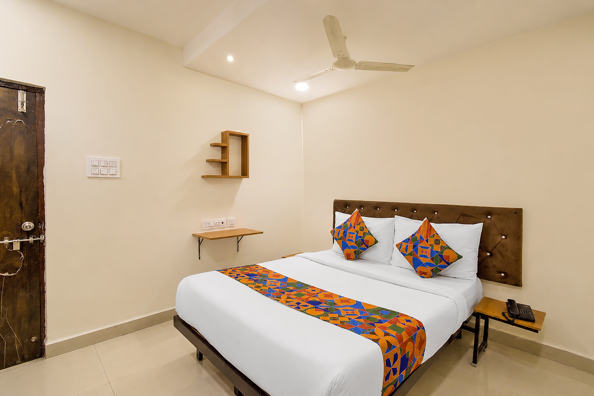FabHotel White Ridge Kamineni- Nr. Saroornagar Indoor Stadium - L.B Nagar - Tap to explore photos
