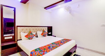 FabHotel AR Daffodil Inn - Global Village Room Type - Deluxe Room