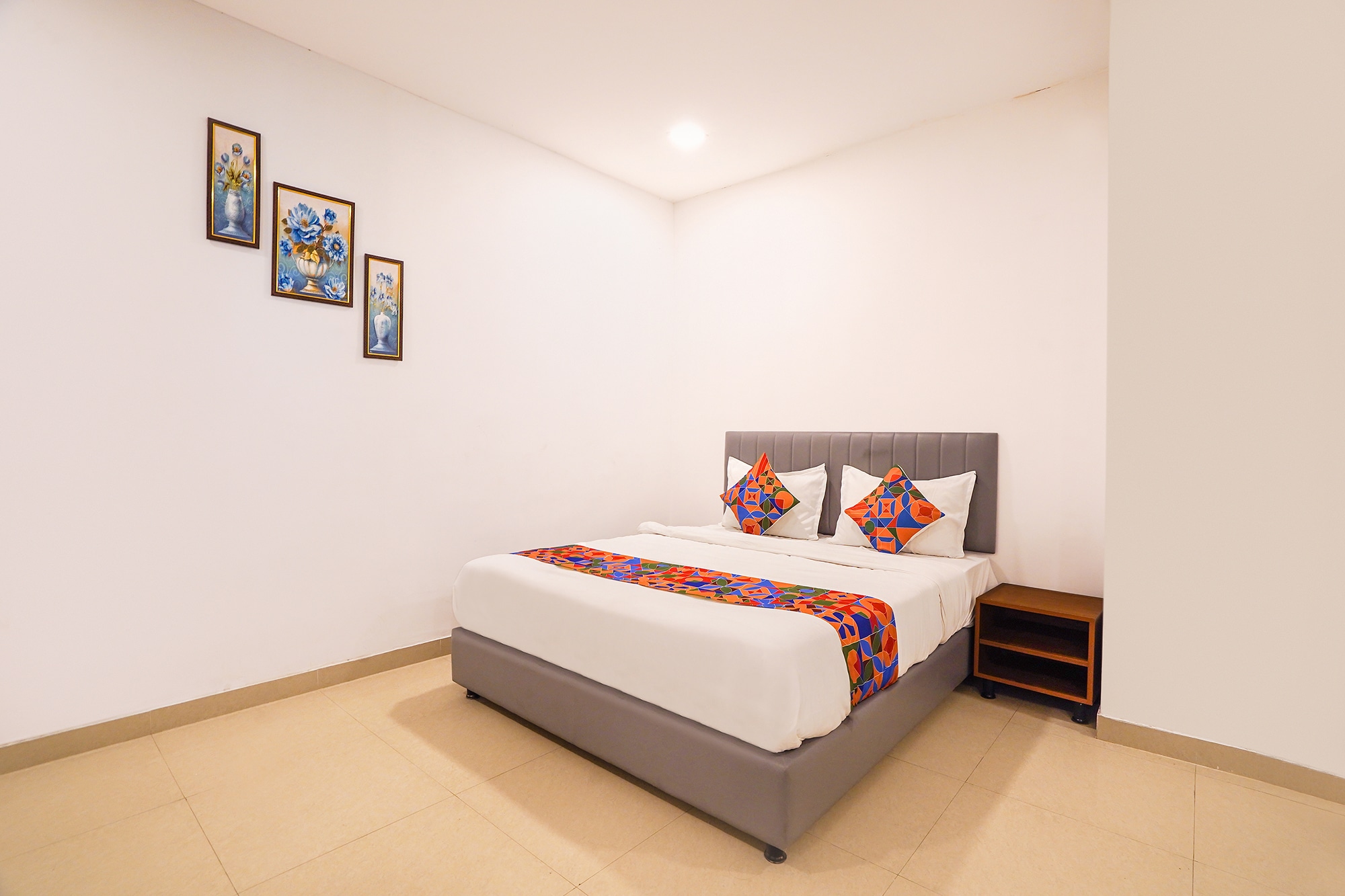FabHotel Lotus Inn Pimpri Chinchwad - Tap to explore photos