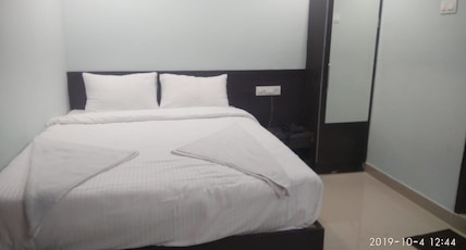 Hotel Partha Grand Room Type - Luxury AC Room Hotel Partha Grand Room Type - Luxury AC Room