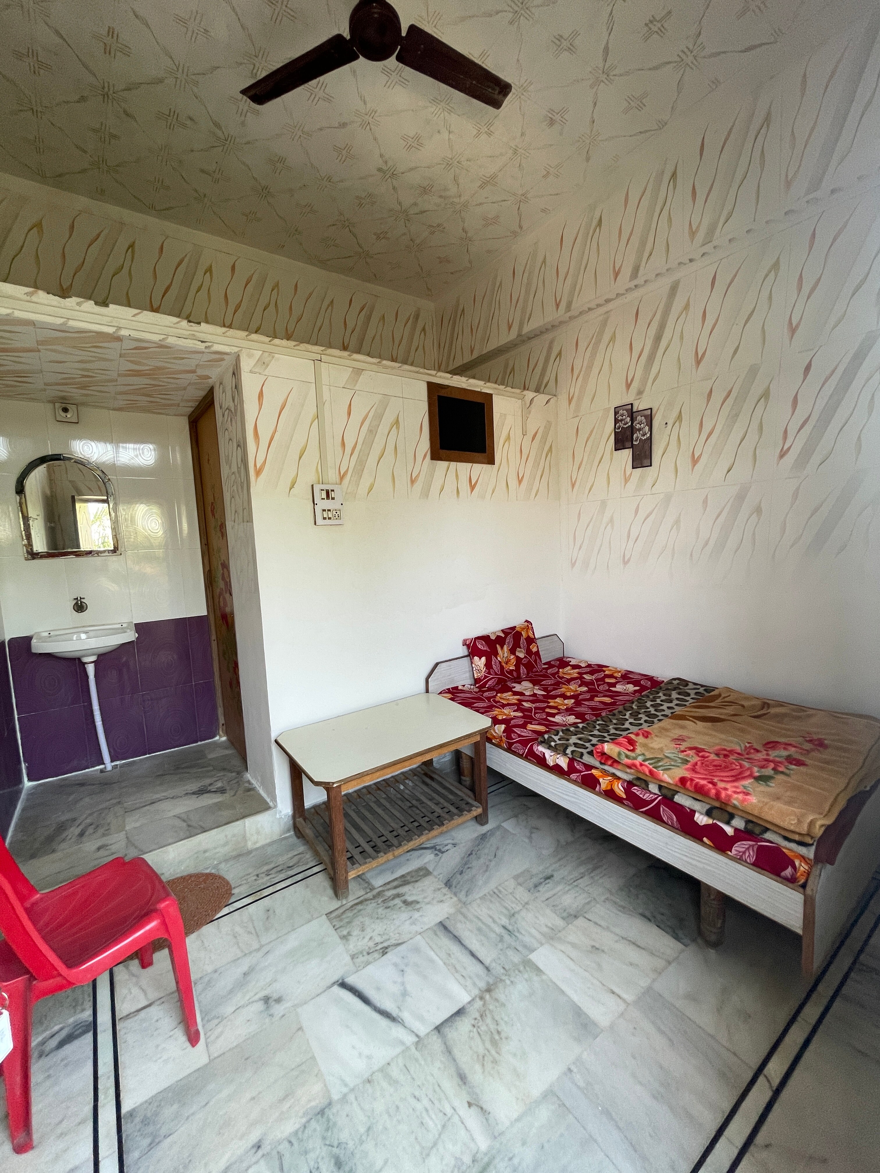 Hotel Jaswant Palace And Guest House - Tap to explore photos
