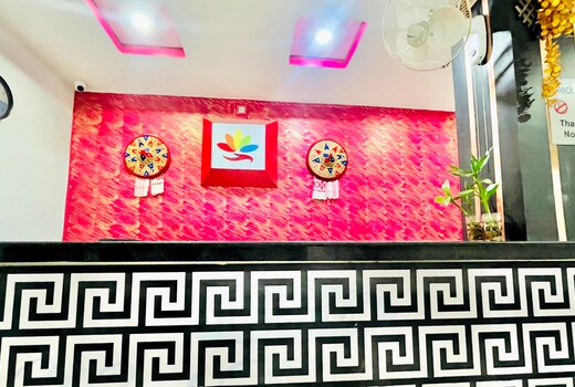 HOTEL EXECUTIVE INN