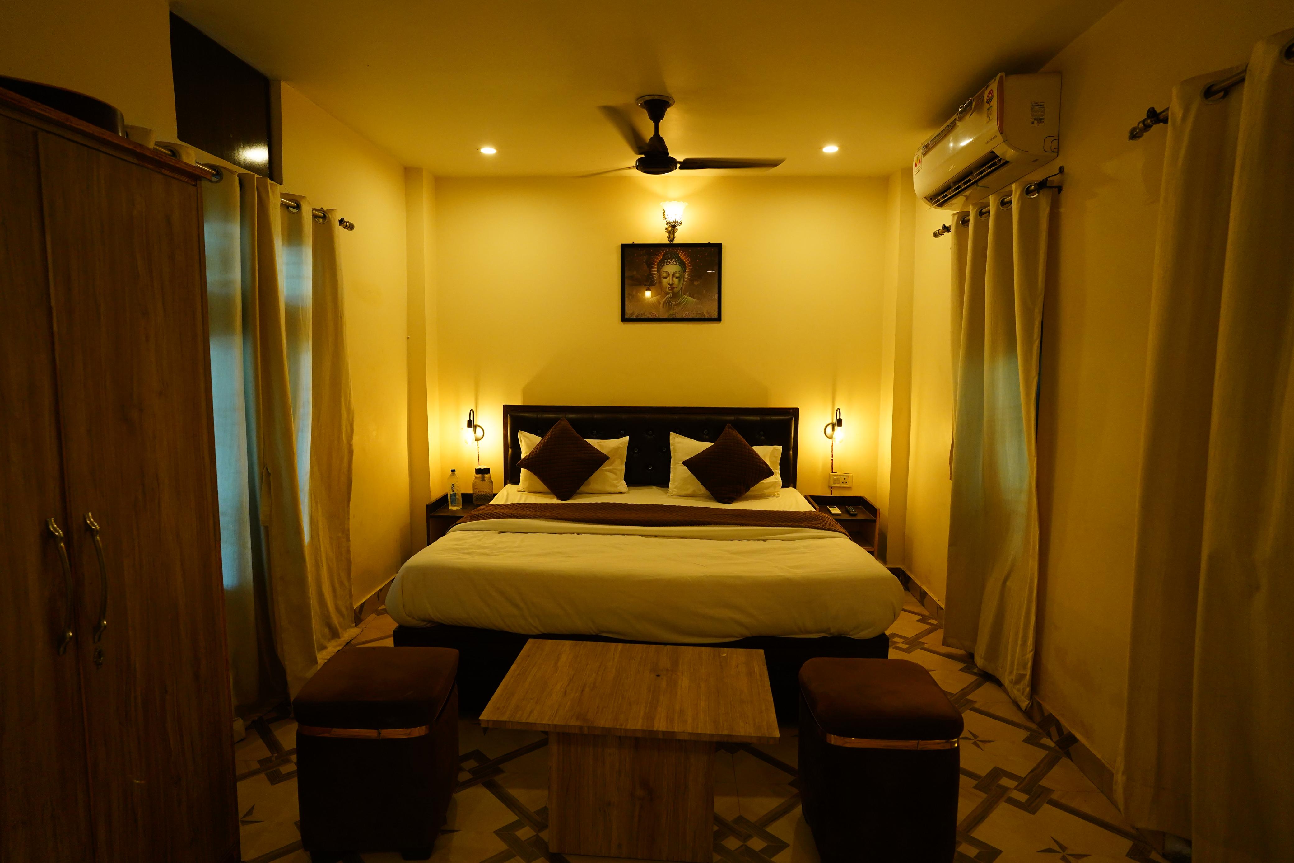 The Grand Ganga PG House - Tap to explore photos