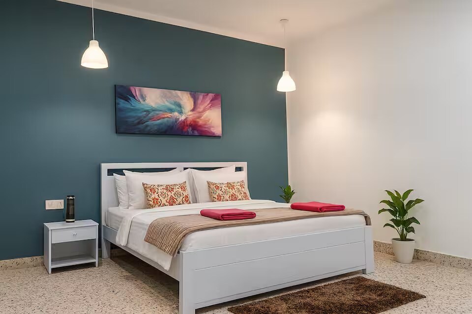 Tourist Friendly Studio Retreat BirlaMandir - Tap to explore photos