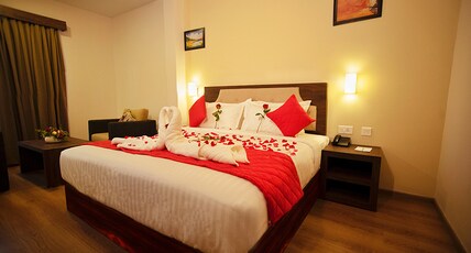 Abaam Chelsea Room Type - Emarald Deluxe
