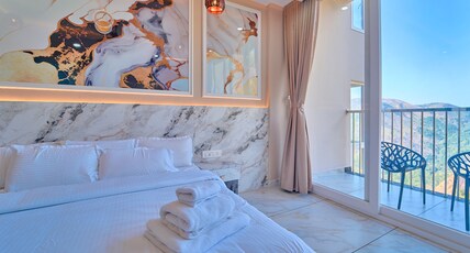 Hill Breeze Resort by VOYE HOMES Room Type - Deluxe Room With Balcony