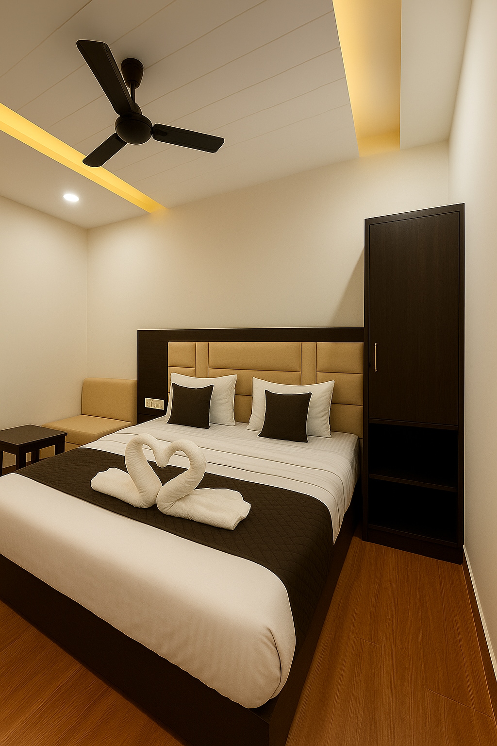 Hotel Kabir Royal | 5 Min Walk to Golden Temple - Tap to explore photos