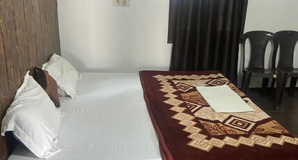 Aspire Town House Room Type - Deluxe Room 3