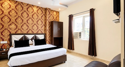 Townhouse Hussainpara Square Formerly Rich Inn Room Type - Classic Townhouse Hussainpara Square Formerly Rich Inn Room Type - Classic