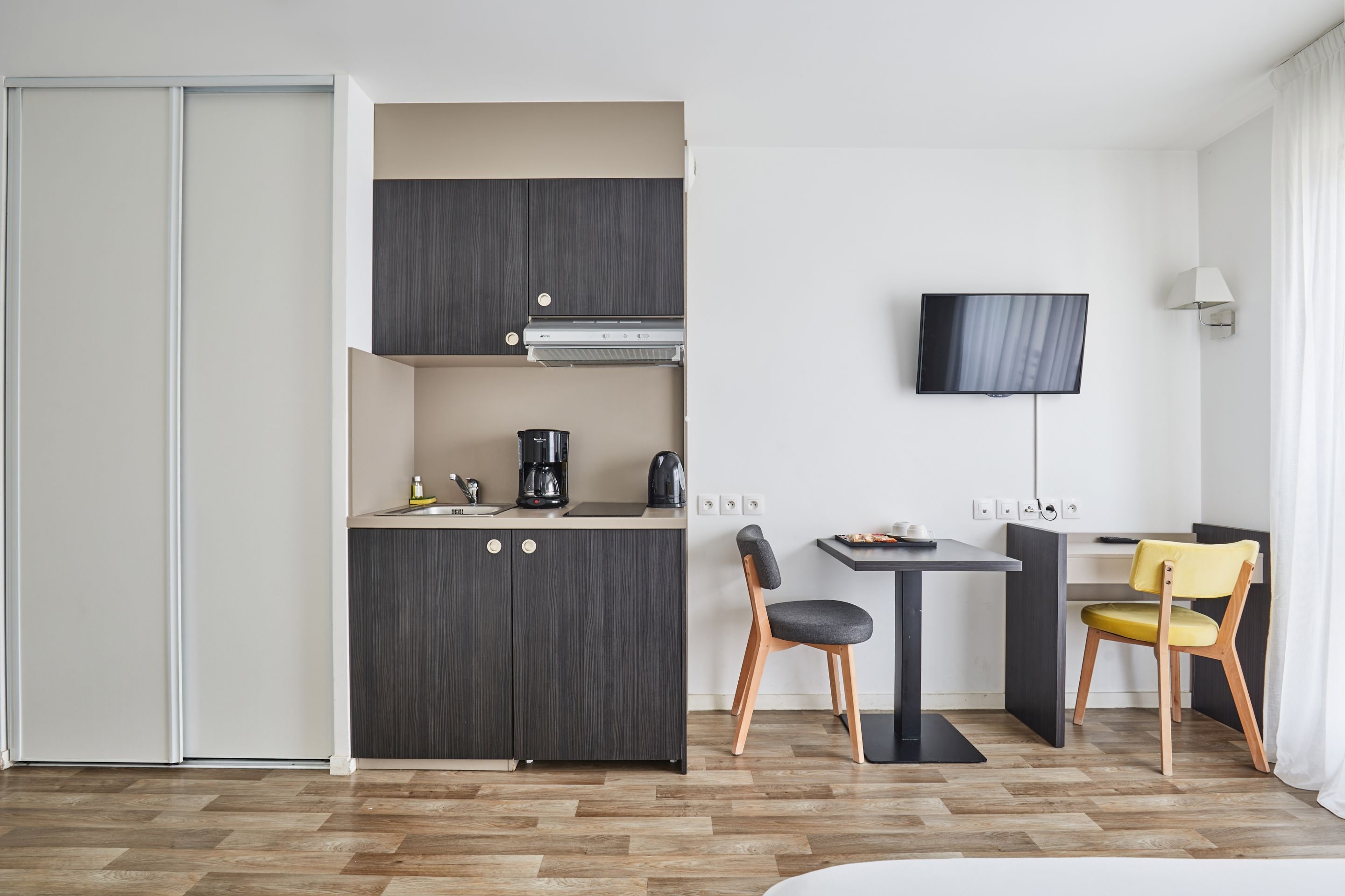 Odalys City Paris Levallois - Tap to explore photos