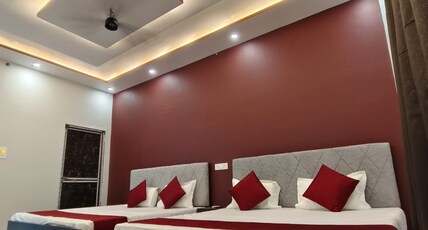 Shree Palace | Ayodhya Room Type - Big Family room