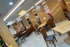 Hotel Shri Radha Orchid, Barsana