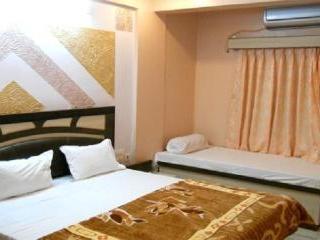 Hotel Neelam Palace - Tap to explore photos