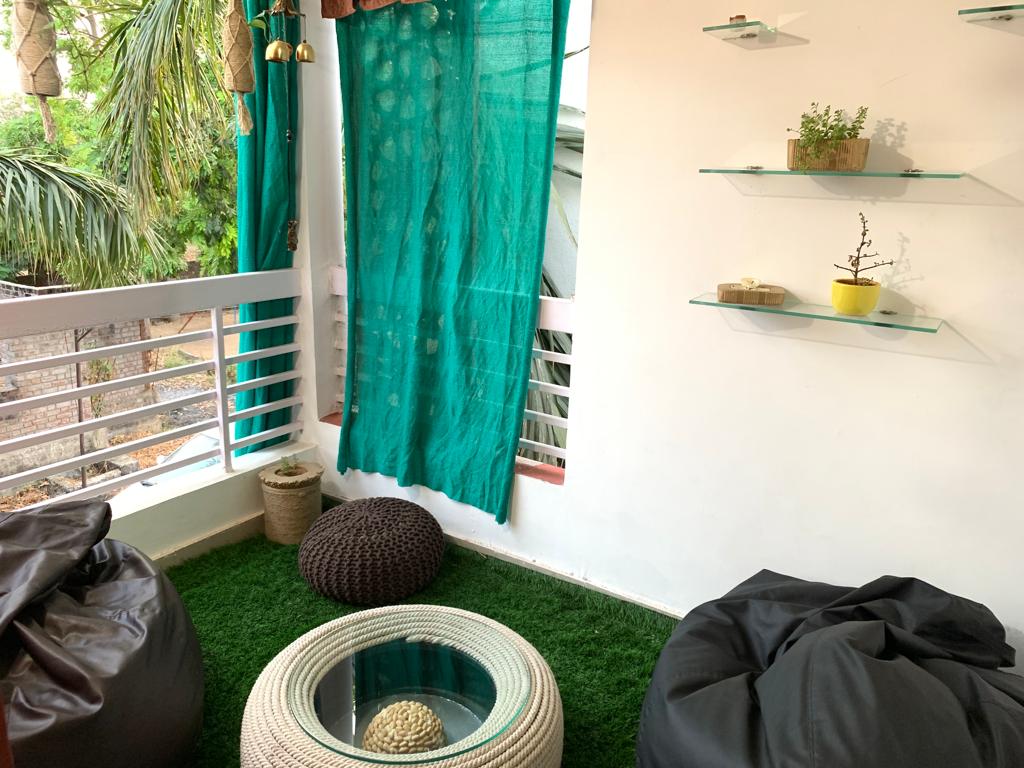 MeaRoh Cozy Deluxe Room In A Villa - Tap to explore photos