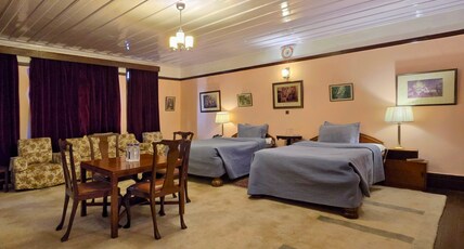 Woodville Palace - A Heritage Since 1938 Room Type - Heritage Bollywood Suite
