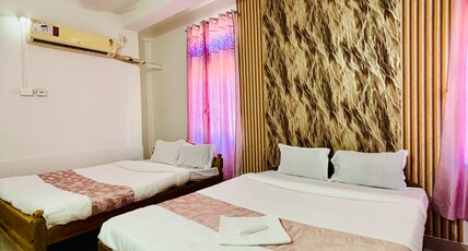 VICTUS EMPORIUM Room Type - Family Room with Double Bed