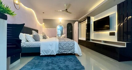 Winterline Vista Room Type - Pine Vista | Deluxe family suite with a tranquil aquarium