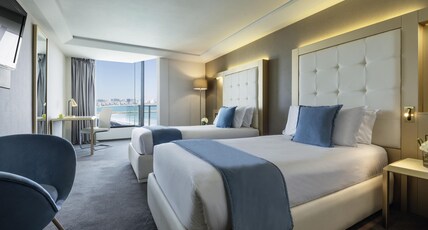 M Room Type - PremiumTwin Sea View