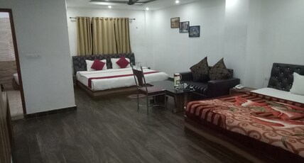 Hotel Aastha Palace Room Type - Super Executive Family Room (AC)