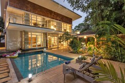 Spacious 4BHK with a Huge Lawn in Arpora (Seis V1)