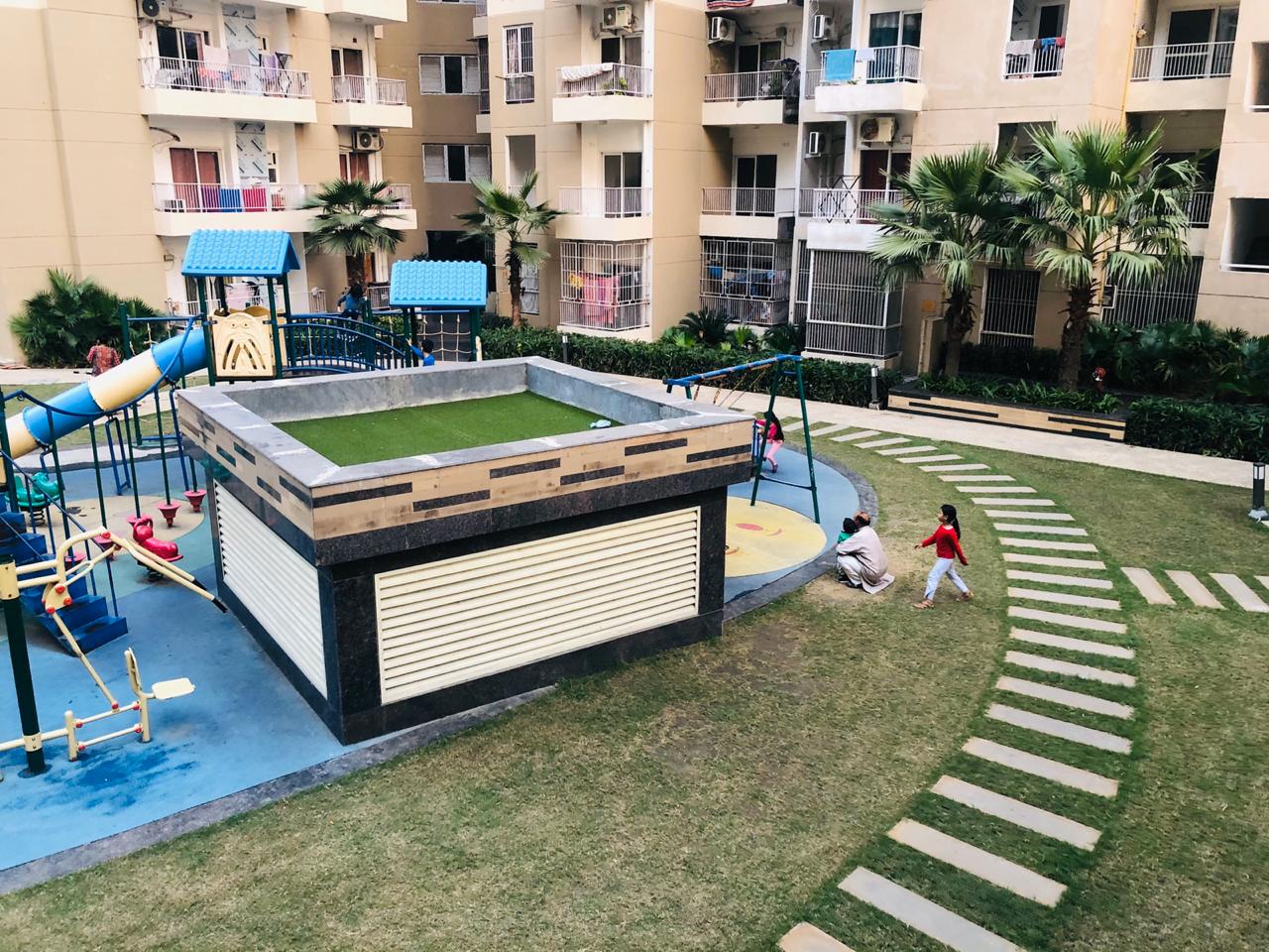 Flagship Premier League | Studio Apartment - Tap to explore photos