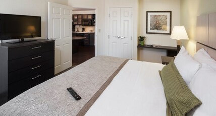 Candlewood Suites Oklahoma City - Bricktown Room Type - 1 King Bed 1 Bedroom Suite