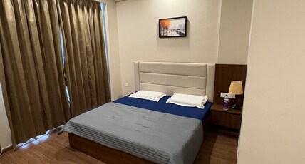 Alpha 2 Couple Friendly Rooms Room Type - Bedroom