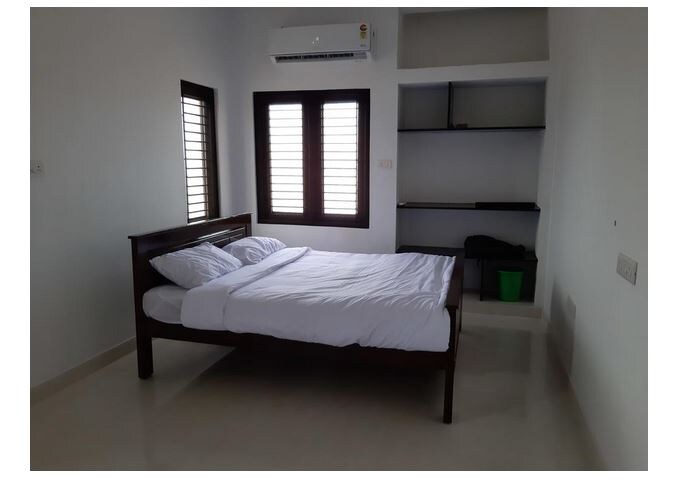 Strathearn - Tap to explore photos