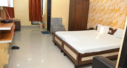 Hotel anamika Room Type - A.C ROOM