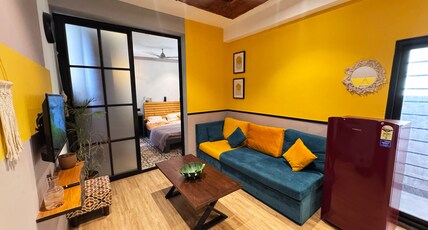 1BHK Apartment in Saket Nagar | Couple Friendly Stay Room Type - Hostique Chic 1BHK