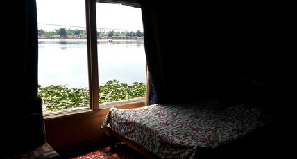 RITZ HOUSEBOATS Room Type - Room in a houseboat
