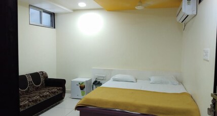 Vasudev Chat Bhandar and Restaurant Room Type - Deluxe Room