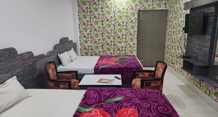 Golden Park Inn (Near Basukinath Temple) Room Type - Deluxe Family Room - AC Golden Park Inn (Near Basukinath Temple) Room Type - Deluxe Family Room - AC