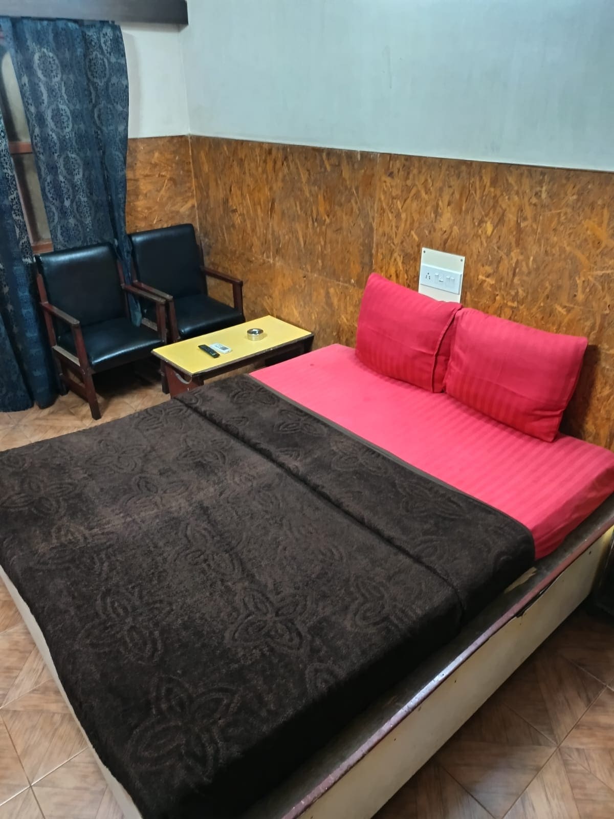 Meena Guest House - Tap to explore photos