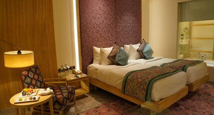Hotel Royal Orchid Jaipur Room Type - Premium Twin Front View with Bath Tub