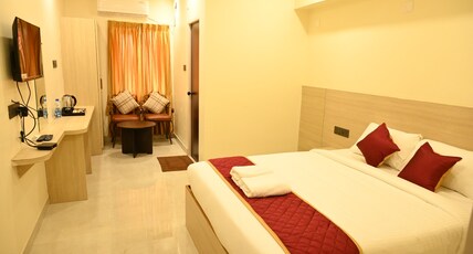 Hotel Siya Grand Room Type - Superior Room
