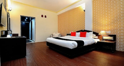 Hotel Choice Garden Room Type - Deluxe Room With Balcony