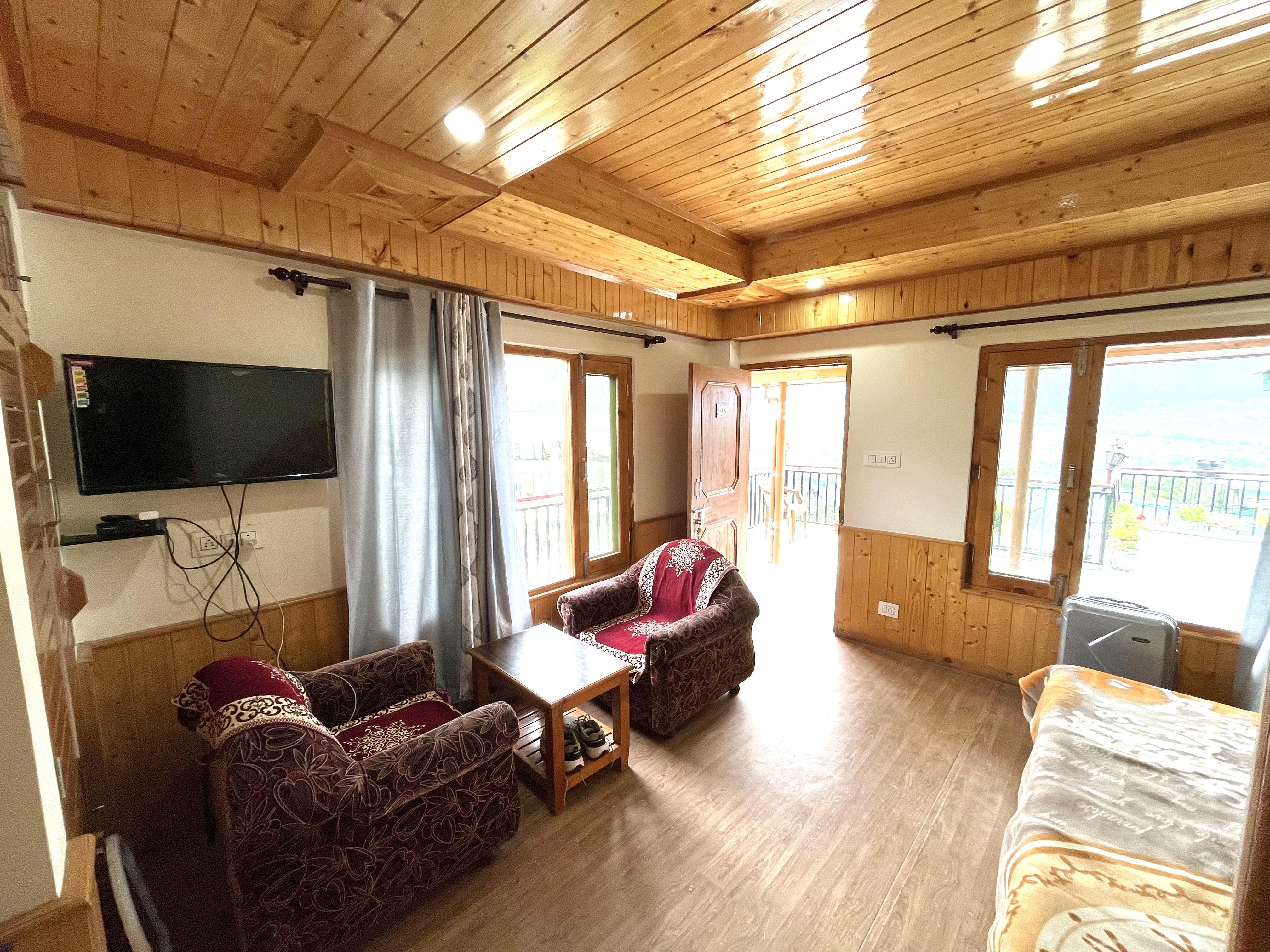 Pine N Peak - Tap to explore photos