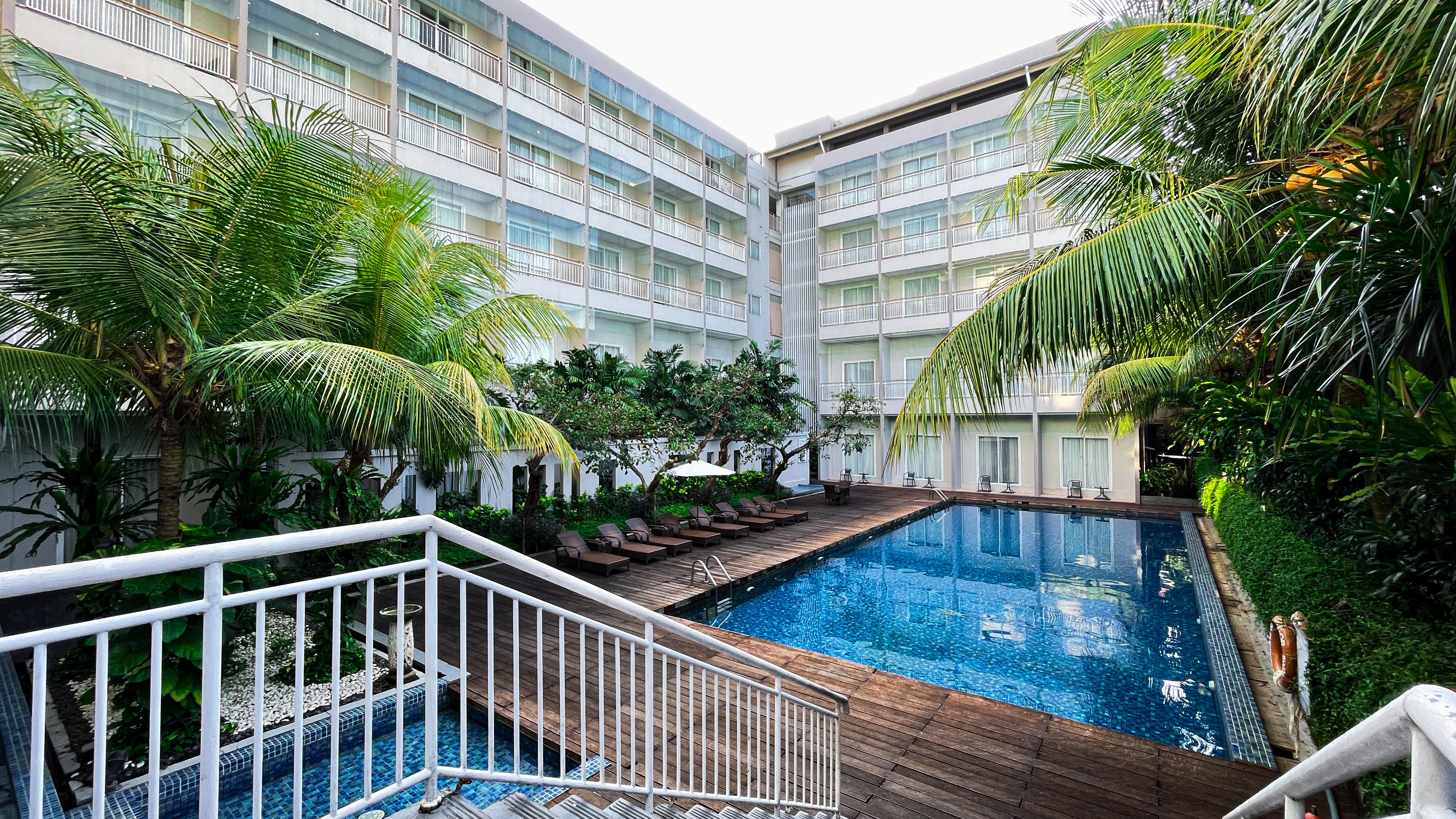 Diamond Hotel Kuta - Tap to explore photos