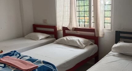 ASHRAMAM HEALTH RESORT Room Type - Highway Dormitory 18 bed 5 Toilet