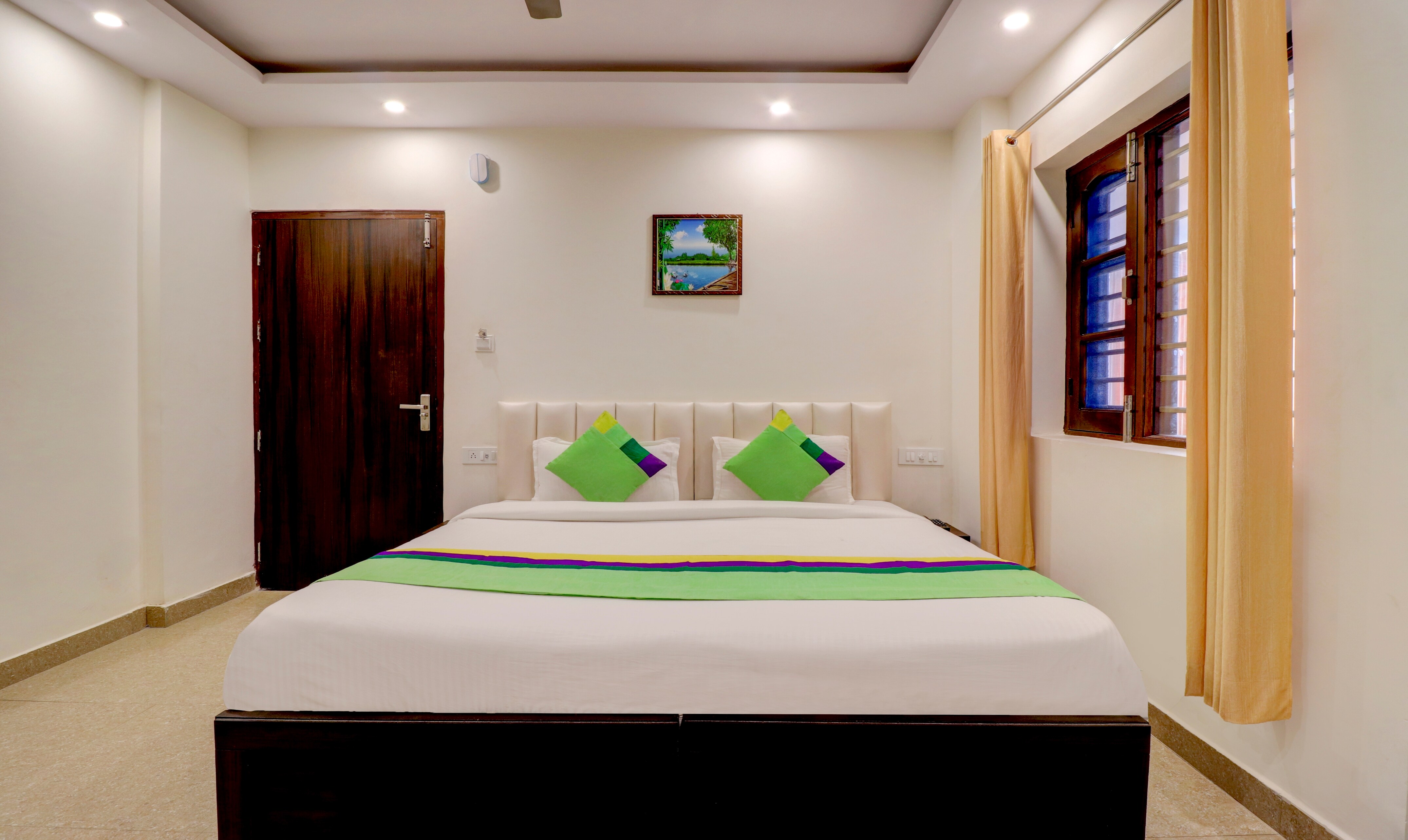 Itsy Hotels Nv, Tapovan - Tap to explore photos