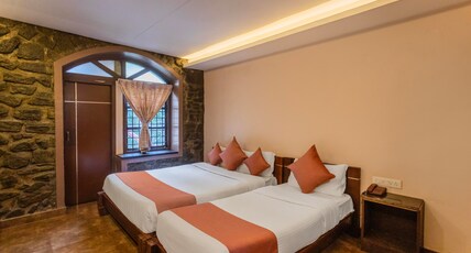 WESTERN VALLEY HOME STAY Room Type - triple deluxe