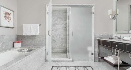 Waldorf Astoria Chicago by Hilton Room Type - SUPERIOR KING