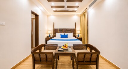 Hotel Downtown by Quadis - East of Kailash Room Type - Deluxe Room